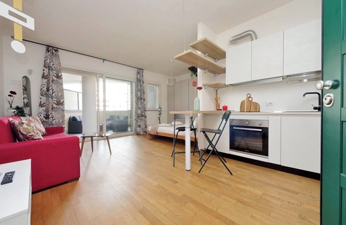 Quartiere XXII Collatino Apartment | Julie's Flat by Domus&Dimore