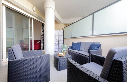 Quartiere XXII Collatino Apartment | Julie's Flat by Domus&Dimore