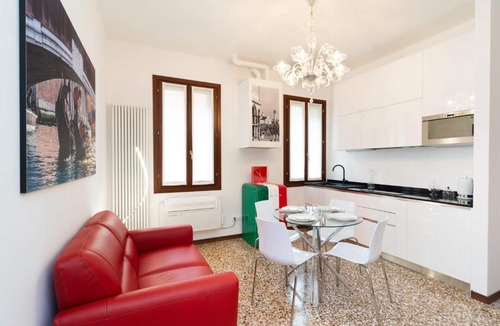 Castello Apartment | Just Urban Stays - Castello 5067 boutique apartment