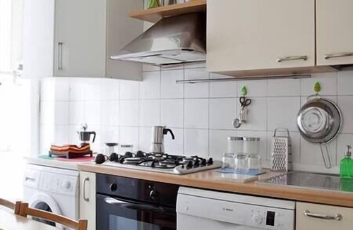 Quartiere XVII Trieste Apartment | KAMCHŪ APARTMENTS single bedroom VILLA ADA