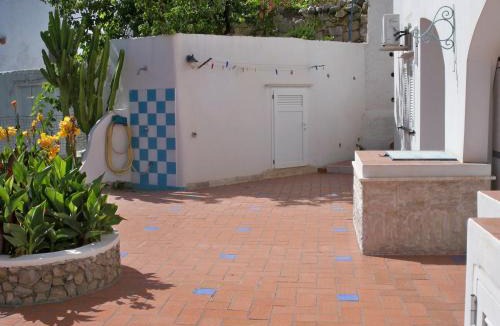 Ponza House | L'Isolana Case Vacanza Alloro 3
