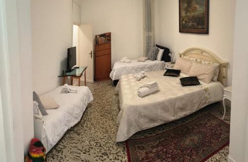 EUR House | La Badia del Cavaliere