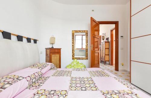Trani House | La Casa Bianca by BarbarHouse
