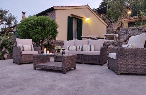 Porto Santo Stefano Cottage | La Casa di Ester - on the Hill of Porto S. Stefano with Views