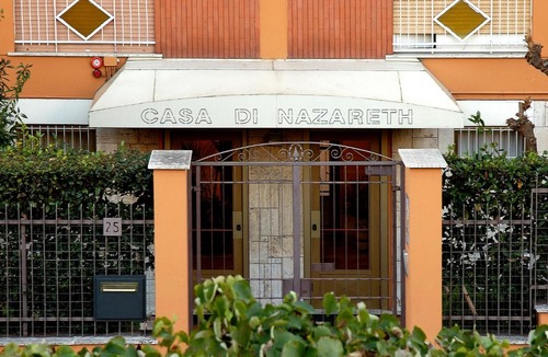 Aurelio Hotel | La Casa di Nazareth