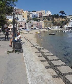 Ponza House | La Casa Sugli Archi