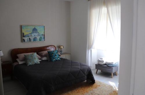 Zona XXXII Acilia Nord Apartment | LA CASETTA DORATA , tra città, mare e aeroporto, parcheggio privato incluso