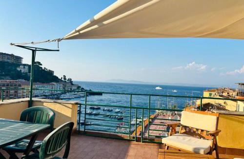 Porto Santo Stefano Apartment | La casetta in piazza