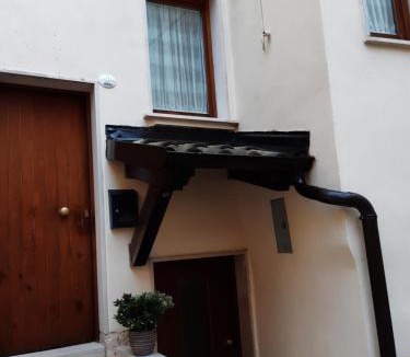 Altamura House | La casetta nel claustro
