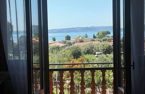 Lake Bracciano Apartment | LA CUPOLETTA GILDA- vacation house - lake view Trevignano near Rome