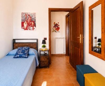 Montefalco Apartment | La Dimora di Sandra Montefalco, Casa tra gli ulivi a Montefalco