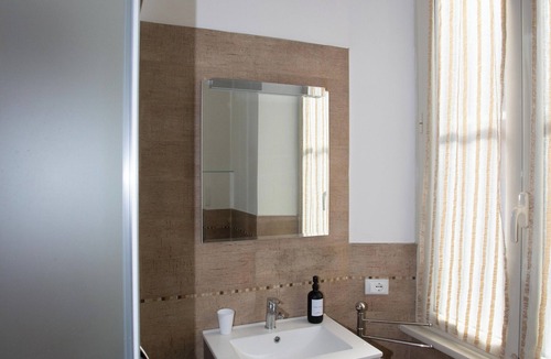 Civitavecchia Apartment | La finestra sul Pincio, Appartamento a due passi dalla stazione e dal porto.