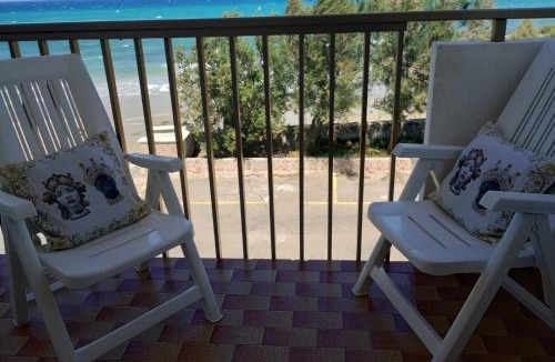 Lendinuso House | LA FINESTRA SUL MARE