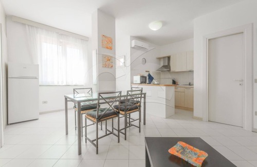 Marina di Campo Apartment | La Fontana 33 in an enviable position on the seafront of Marina di Campo, sea and services close at