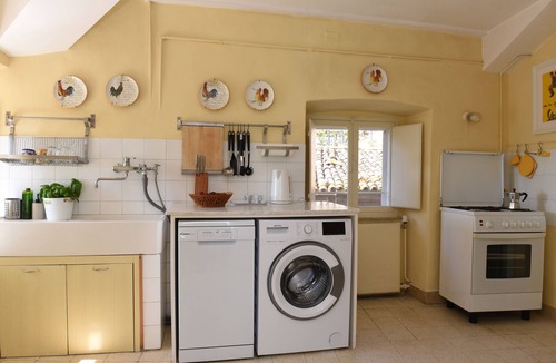 Todi Apartment | La Gardenia - Historic Artist’s Home with Stunning Views