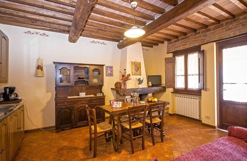Le Piazze House | La Lepre swimming pool flat with 3 bedrooms and two bathrooms