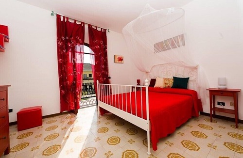 Sperlonga House | La Limonaia holiday home near the sea with private garden