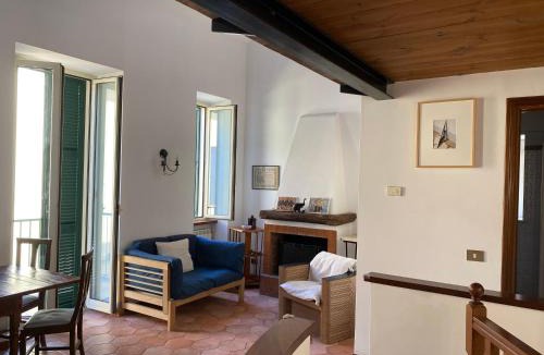 Castel Gandolfo Apartment | La luce del borgo