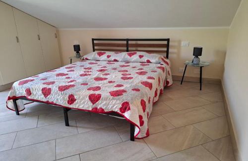 Fondi Apartment | La mansarda di Iside