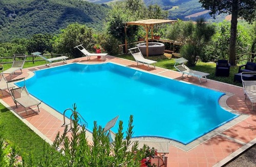 Il Poggio Villa | La Palazzina in Val d'Orcia