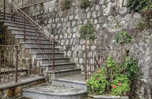 Sicili House | La Piazzetta