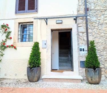 Veroli House | La Piazzetta Panoramic Apartment