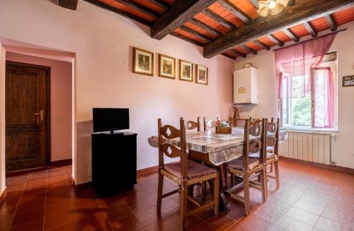 Magliano in Toscana House | La pieve - Rose