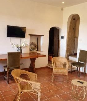 Bagnoregio Apartment | La Porticella - with inner etruscan museum