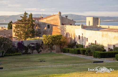Porto Ercole Apartment | La Rocca 2 - Bookwedo