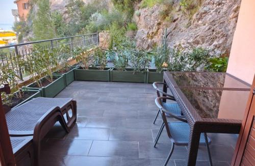 Porto Santo Stefano Apartment | La Terrazza Di CavaLegni