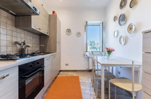 Sutri Apartment | La Terrazza delle Stelle in Borgo Sutri 4 pax