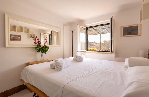 Quartiere XXXI Giuliano Dalmata Apartment | La Terrazza Sui Tigli EUR Metro Laurentina