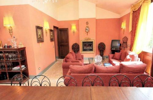 Ranciano House | Lago di Chiusi Villa with Pool