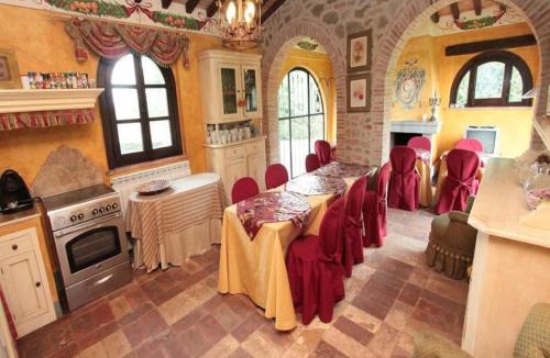 Ranciano House | Lago di Chiusi Villa with Pool