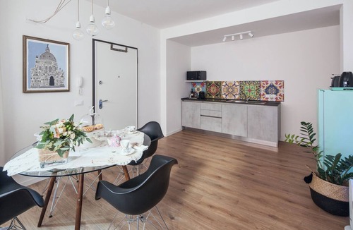 Mestre Apartment | Laguna Boutique Apartments | 2-bedroom with patio & parking in Venice Mestre