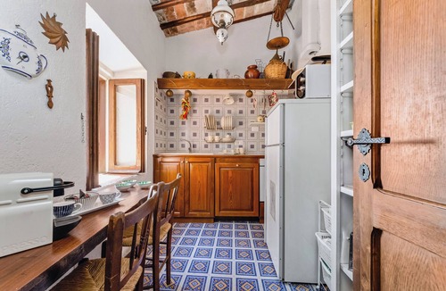 Lake Bracciano Apartment | LAKE BRACCIANO MEDIEVAL BORGO - CHARMING HOME - AirCond. Wifi