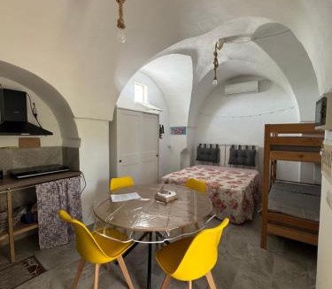 Crispiano House | Lamia Sant'Anna