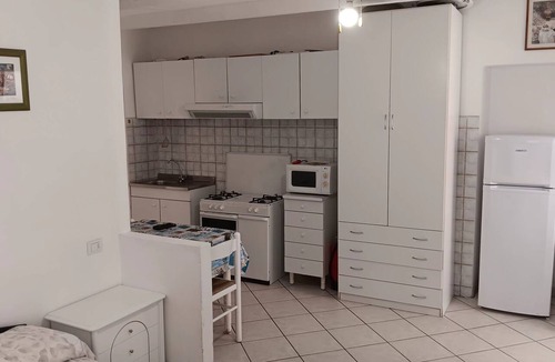 Rio Marina Apartment | Large and bright studio flat in the historical centre , near the Sea