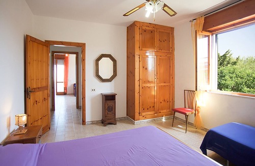 Giorgilorio Villa | Large Holiday house very close to Spiaggiabella beach, m710
