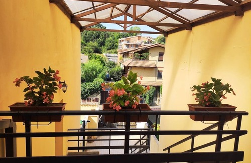 Zona XXXIII Acilia Sud House | Large house 3 floors. City 'n sea.