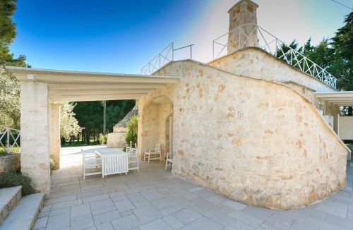 Putignano Villa | Le Dimore di Trulli Mandorlo con piscina esclusiva