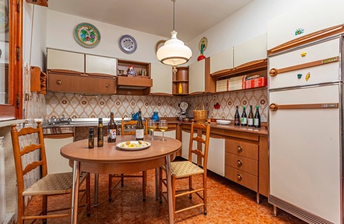 Bronte Apartment | Le Logge House - Bronte Apartment with Mountain Views