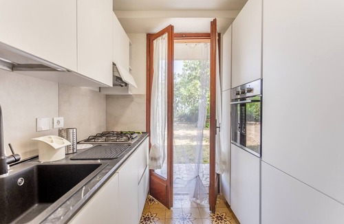 Giannella Apartment | Le Palme Apartment with Garden in Giannella