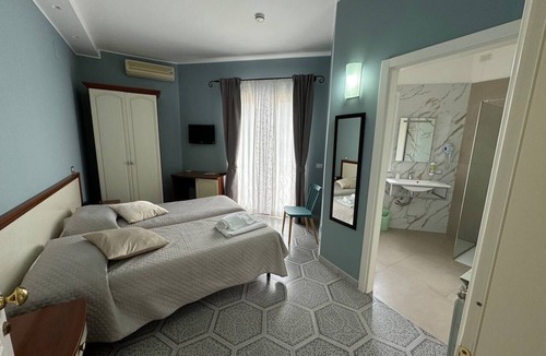 Corleone Hotel | Leon d'Oro