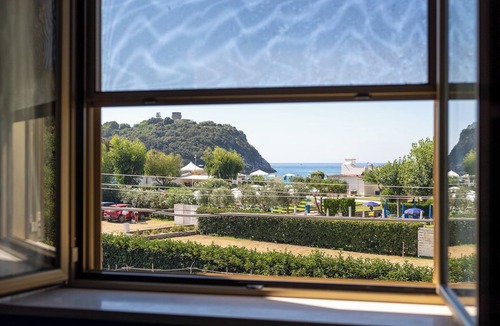 Gaeta Apartment | Lilium Ariana Apartment by Mamo Florence
