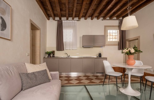 Castello Apartment | Lion Palace Deluxe R&R
