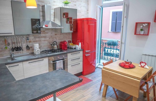Nettuno Apartment | Little House in the center