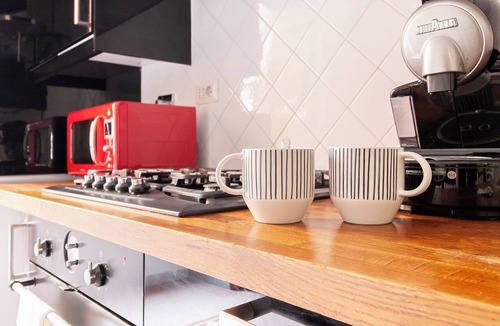 Monti Apartment | Live Like a Local in a Artful Apartment near the Colosseum