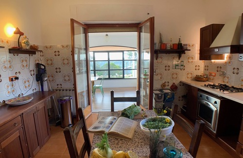 Cerveteri Villa | Live Like a Local: Perfect for Families & Friends | Spacious Cozy Home for 12