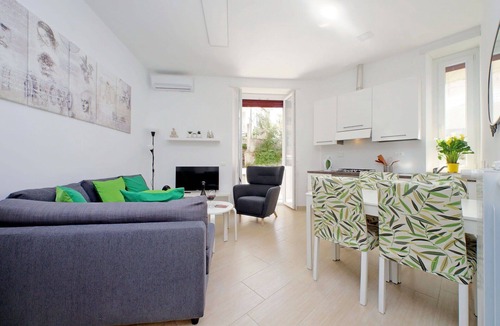 Universita Apartment | Livorno, Apartment - 5 Min Walk From Piazza Bologna By Halldis